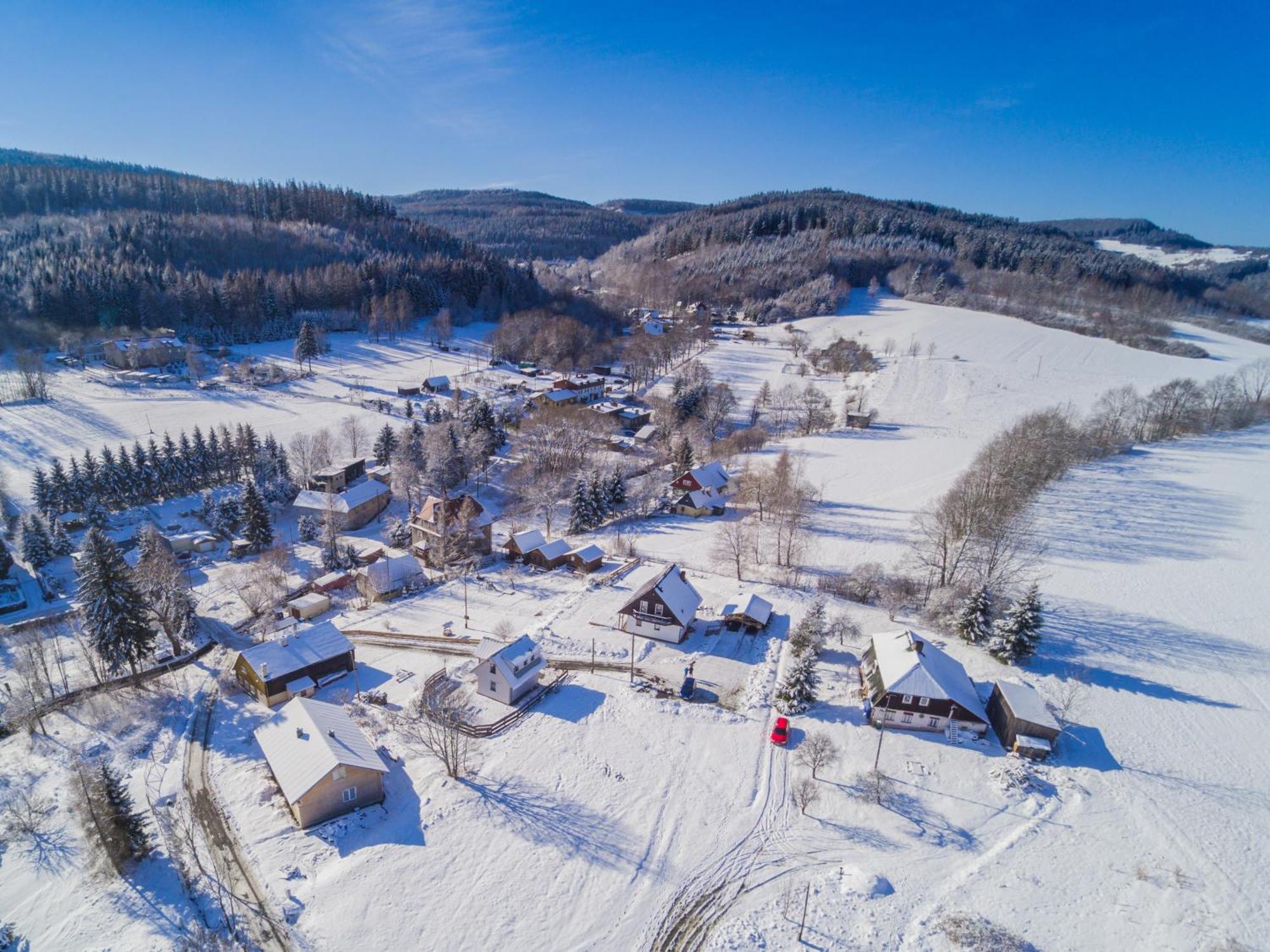 Villa Domek Skowronek Szczytna Exterior foto