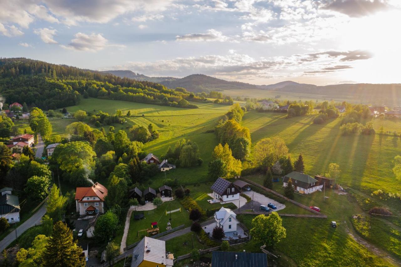 Villa Domek Skowronek Szczytna Exterior foto